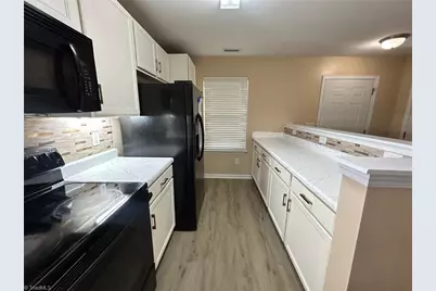 312 Robyns Glen Circle, Greensboro, NC 27409 - Photo 11