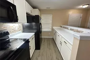 312 Robyns Gln Cir, Greensboro, NC 27409 - Photo 11
