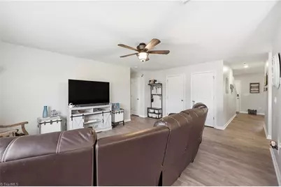 1276 Hickory Point Drive, Lexington, NC 27292 - Photo 9