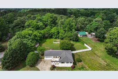 442 Moretz Court, Hickory, NC 28601 - Photo 29