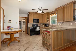 442 Moretz Ct, Hickory, NC 28601 - Photo 13