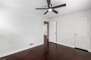 110 Mayflower Dr, Greensboro, NC 27403 - Photo 29