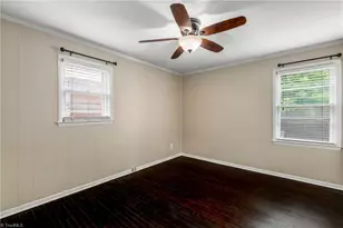 110 Mayflower Dr, Greensboro, NC 27403 - Photo 23