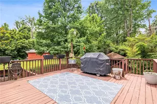 110 Mayflower Dr, Greensboro, NC 27403 - Photo 45