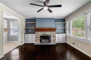 110 Mayflower Dr, Greensboro, NC 27403 - Photo 9