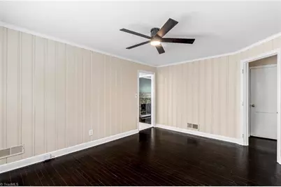 110 Mayflower Drive, Greensboro, NC 27403 - Photo 21