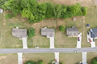 342 Price St, Stoneville, NC 27048 - Photo 5