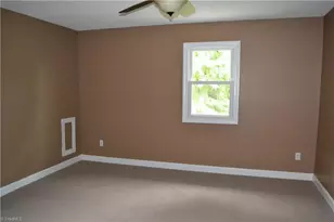 100 Coleman St, Mayodan, NC 27027 - Photo 17