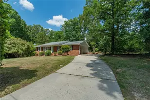 253 Myers Dr, Thomasville, NC 27360 - Photo 27