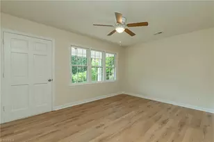 253 Myers Dr, Thomasville, NC 27360 - Photo 5