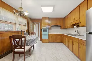2007 Jane St, Greensboro, NC 27407 - Photo 11