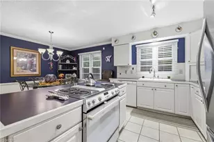 702 Westminster Dr, Greensboro, NC 27410 - Photo 13