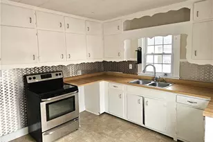 901 Grace Ave, Burlington, NC 27217 - Photo 9