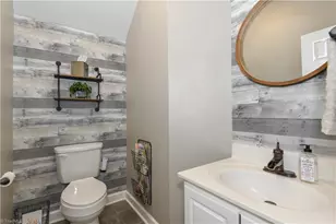 5923 Ballinger Rd, Greensboro, NC 27410 - Photo 9