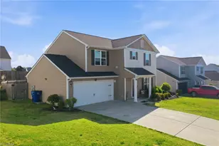 151 Sumter Ct, Burlington, NC 27217 - Photo 3
