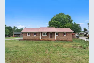 6754 Rosewood Drive, Trinity, NC 27370 - Photo 3