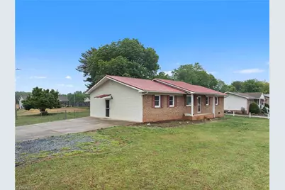 6754 Rosewood Drive, Trinity, NC 27370 - Photo 5