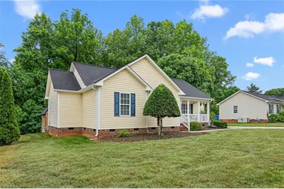 1302 Durham Meadows Drive, Burlington, NC 27217 - Photo 3