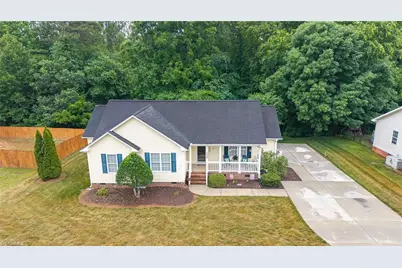 1302 Durham Meadows Drive, Burlington, NC 27217 - Photo 5