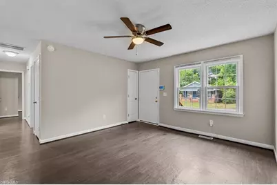 1307 Pearson Street, Greensboro, NC 27406 - Photo 7
