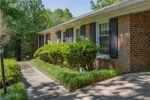 13 Mayflower Ln, Lexington, NC 27295 - Photo 9