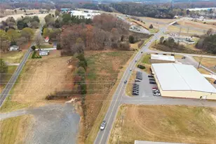 1885 Old Mountain Rd, Statesville, NC 28677 - Photo 5