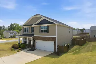 1020 Broadlands Wy, Graham, NC 27253 - Photo 3