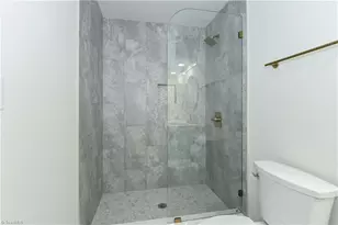 1001 Pamlico Dr, Greensboro, NC 27408 - Photo 29