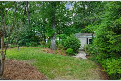 1001 Pamlico Drive, Greensboro, NC 27408 - Photo 33