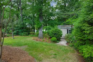 1001 Pamlico Dr, Greensboro, NC 27408 - Photo 33
