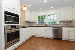1001 Pamlico Dr, Greensboro, NC 27408 - Photo 13
