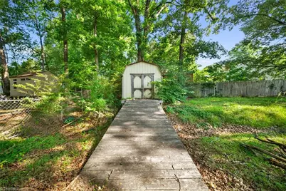 500 W Holly Hill Road, Thomasville, NC 27360 - Photo 27