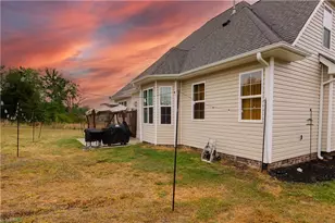 7614 Sir William Dr, Kernersville, NC 27284 - Photo 27