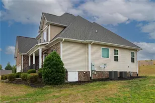 7614 Sir William Dr, Kernersville, NC 27284 - Photo 47