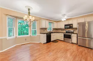 5812 Luxbury Ct, Winston-Salem, NC 27104 - Photo 9