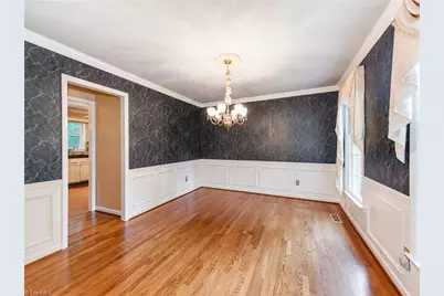 5812 Luxbury Court, Winston-Salem, NC 27104 - Photo 5