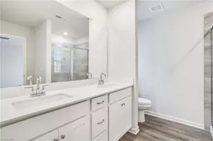 5537 Hydrangea St, Winston-Salem, NC 27104 - Photo 11