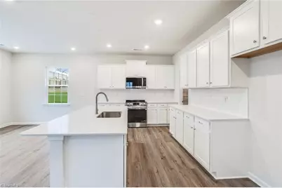 5537 Hydrangea Street, Winston-Salem, NC 27104 - Photo 7