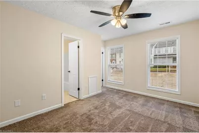 246 Hampton Road #8B, Asheboro, NC 27203 - Photo 21