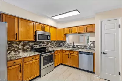 246 Hampton Road #8B, Asheboro, NC 27203 - Photo 9
