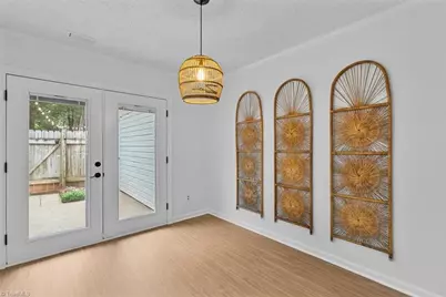 115 Charlestowne Circle, Winston-Salem, NC 27103 - Photo 11