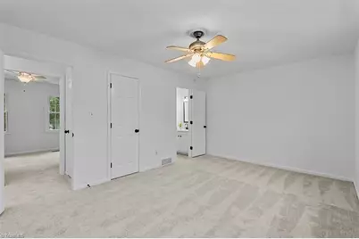 115 Charlestowne Circle, Winston-Salem, NC 27103 - Photo 19