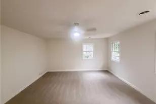 1808 Swannanoa Dr, Greensboro, NC 27410 - Photo 9