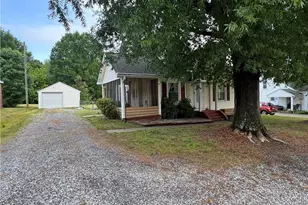 810 N Main St, Walnut Cove, NC 27052 - Photo 7