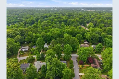 1601 Forest Valley Road, Greensboro, NC 27410 - Photo 39