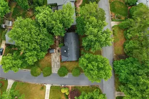 1601 Forest Valley Rd, Greensboro, NC 27410 - Photo 9