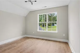217 Lansdowne St, High Point, NC 27262 - Photo 21