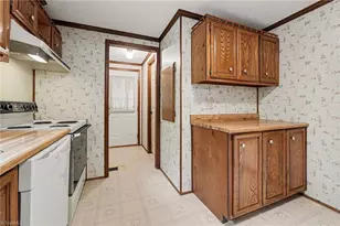 194 W 3rd St, Denton, NC 27239 - Photo 15