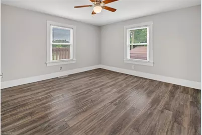 1139 E Main Street, Graham, NC 27253 - Photo 21