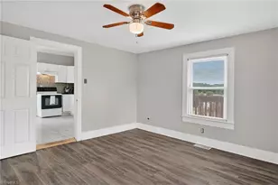 1139 E Main St, Graham, NC 27253 - Photo 23